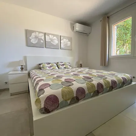 Villa Avec Piscine A Debordement Et Climatisation, Cote D'azur
